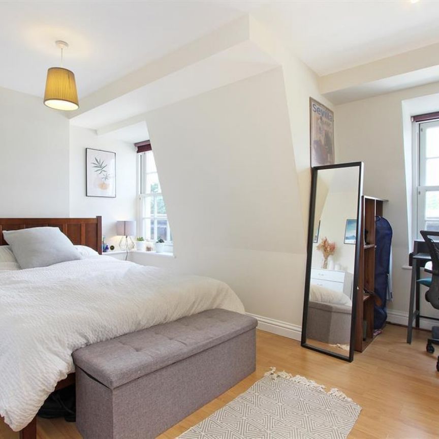 1 bedroom Flat To Let Total Size: 551 SQ FT - Photo 1