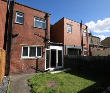 2 bedroom terraced house to rent - Photo 2