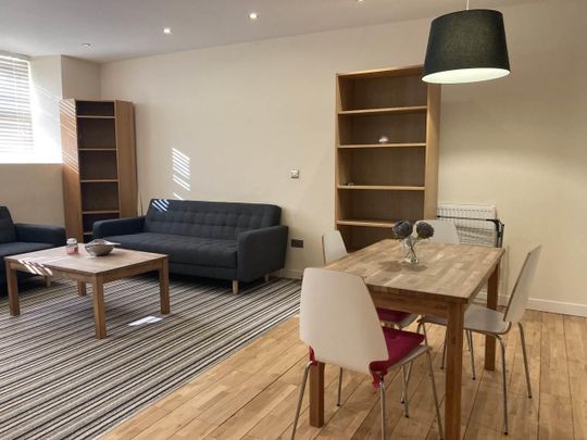 Flat 1, Seion Chapel Ambrose Street - Photo 1