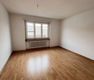 Sanierte 6-Zimmerwohnung an guter Lage zu vermieten - Photo 3