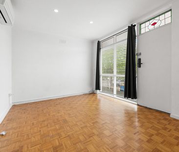 7/50 Middle Road, Maribyrnong VIC 3032 - Photo 2