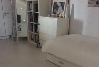 Quarto casa de banho privada Miraflores Linda a Velha