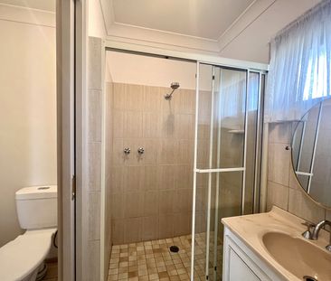 403B Glen Eira Road, Caulfield North VIC 3161 - House For Rent | Do... - Photo 5