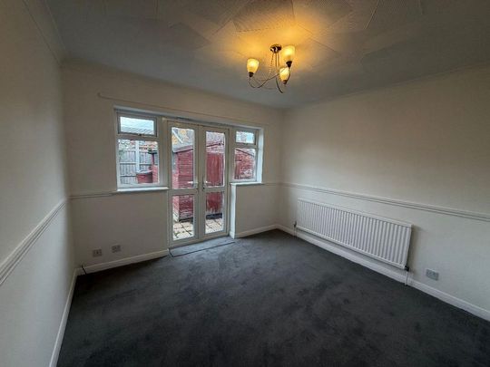 2 bedroom bungalow to rent - Photo 1