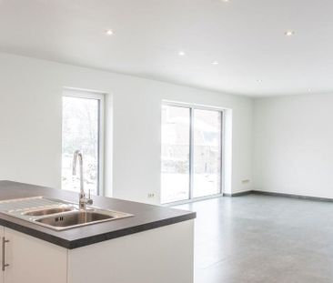 Woning te huur in Sint-Martens-Voeren voor € 1.180 met 3 slaapkamers - Photo 1
