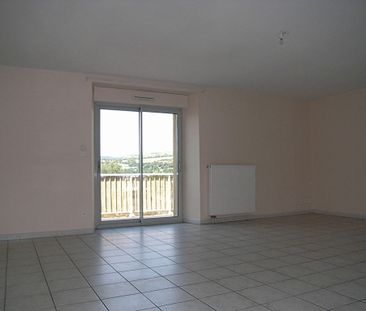 Location Appartement 3 pièces 90m² - Photo 2