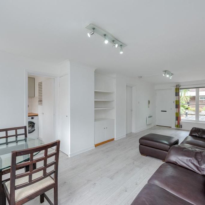 1 bedroom flat to rent - Photo 1