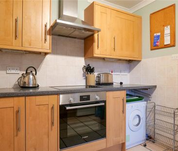 2 bedroom apartment to rent - Photo 5