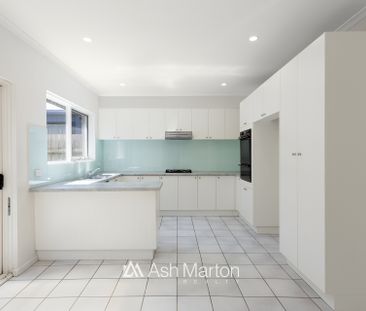 3/10 Wilton Grove, Elwood, VIC 3184 - Photo 4