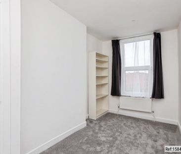2 bed Maisonette in Kent House Road , London, SE26 5LN - Photo 2