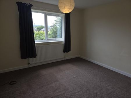 4 bedroom detached house to rent - Photo 3