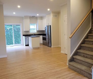 For Lease - 31 Marcus Street, Barrie, Ontario - Photo 4