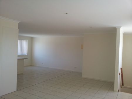 Situated in the Heart of Dandenong - Photo 4