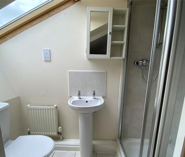 2 bedroom penthouse to rent - Photo 6