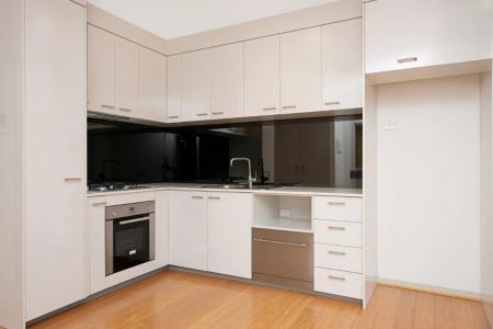 Urban retreat at Esse Apartments - Photo 2