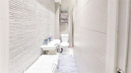 6 bedroom house to rent - Photo 2