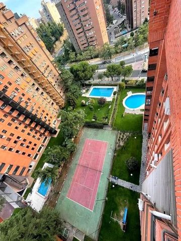 4 bedroom luxury penthouse for rent in Madrid, Autonomous Region of Madrid - Photo 5