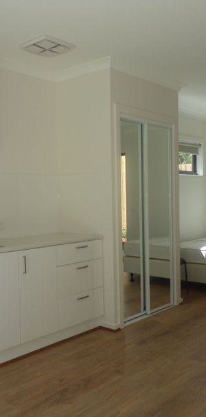 Studio Apartment Electricity & Water Included! - Photo 1