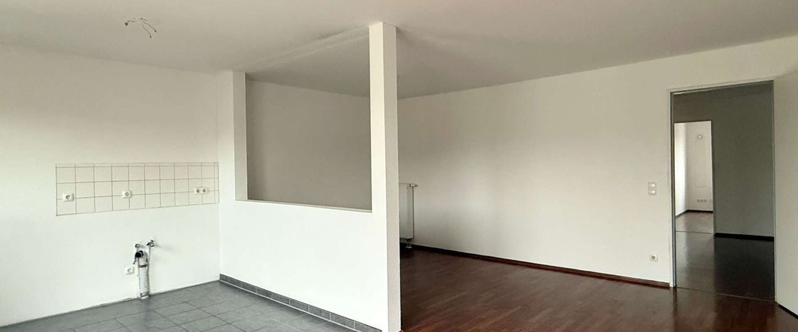 DÜSSELDORF: MODERNE & BARRIEREARME 3-ZIMMERWOHNUNG IN OBERBLIK +AUFZUG +BALKON +ROLLSTUHLGERECHT - Foto 1