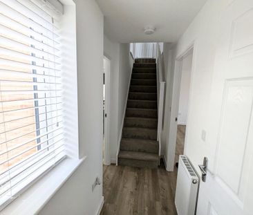 3 bedroom detached house to rent - Photo 2
