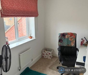 3 bedroom detached house to rent - Photo 5