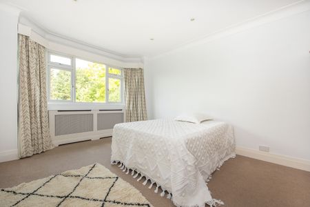 5 bedroom detached house to rent - Photo 3