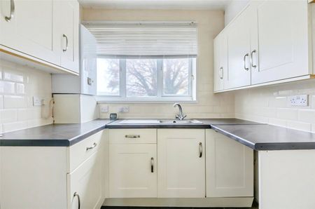 2 bedroom maisonette to rent Park Road, Faringdon, Oxfordshire, SN7 - Photo 4