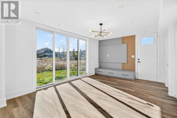 3743 SUNBANK CRESCENT - Photo 1