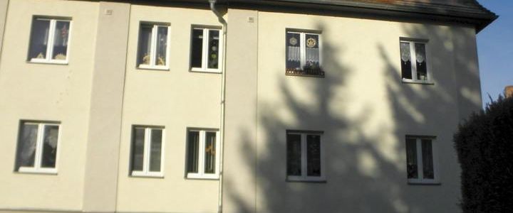 kleine sonnige 3-Raum-Whg. im 2.OG, 58 m², Weststraße 9, 09337 HOT - Photo 1