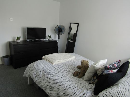 2 bed Terraced - To Let - Photo 1