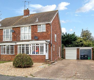 3 bedroom semi-detached house to rent - Photo 2