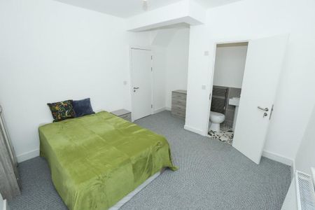 5 bedroom terraced house to rent - Photo 5