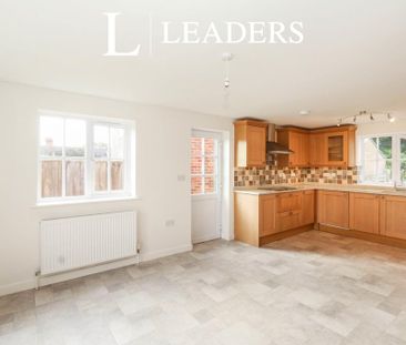 3 bedroom detached house to rent - Photo 5