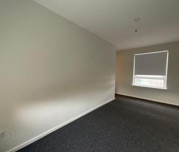 12 Crimea Court, Belfast, BT13 1QT - Photo 3