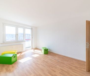 Tolle 3 Zimmer-Wohnung in Halle, Küche & Bad mit Fenster - Photo 3