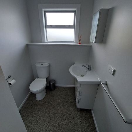 Beautiful 1 bedroom flat with breathtaking views - Photo 2