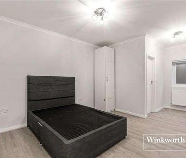 Ballards Lane, London, N3 - Photo 4