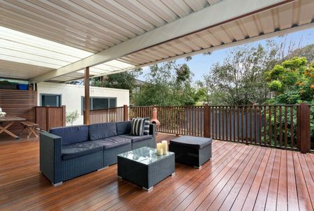 LOVELY FOUR BEDROOM HOME - Photo 2