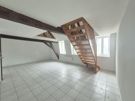 Location Appartement 3 pièces 99m² ST OMER 62500 - Photo 3