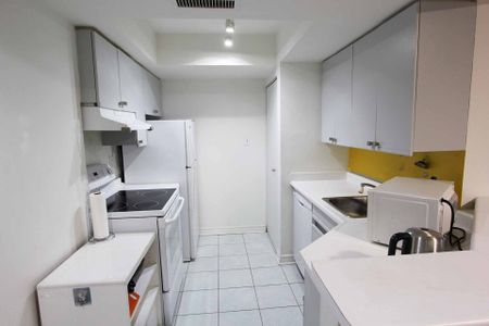 For Lease - 1001 Bay Street Unit# 2012, Toronto, Ontario - Photo 3