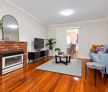Low maintenance Living - Photo 3