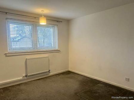 3 bedroom property to rent in Linwood - Photo 3