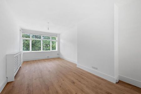 4 bedroom semi-detached house to rent - Photo 4