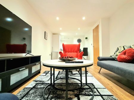 1 Bed Flat, Crossbank House, M7 - Photo 2
