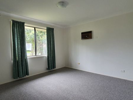 Comfort, Space & Convenience in a Sought-After Area - Photo 4