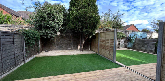 Boundary Road Room 2 - Photo 2