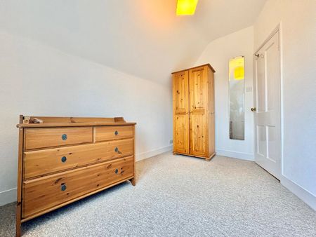 Staines Road, Twickenham, TW2 5AH - Photo 5