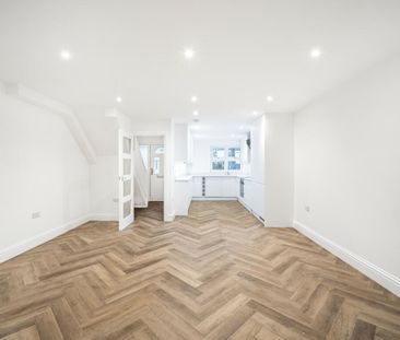 6 Bed Terraced House, Pennington Close, SE27 - Photo 3