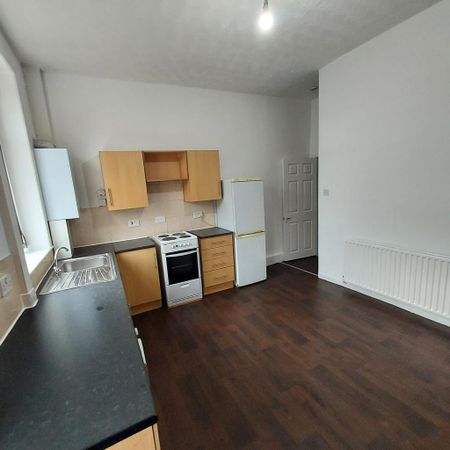 2 bedroom terraced house to rent - Photo 3