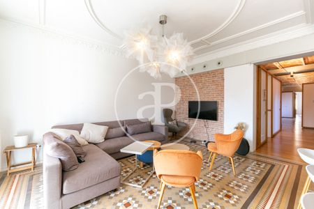 Apartment for rent in Eixample, Barcelona - Photo 5